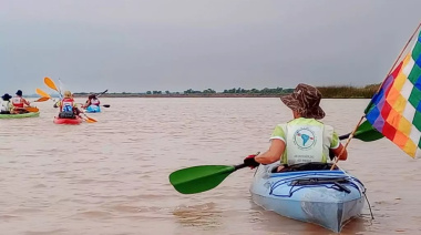 Remada en defensa del Río Paraná