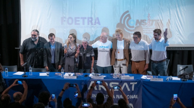 Masivo acto en FOETRA en defensa de la empresa estatal ARSAT