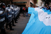 Acciones en defensa de la democracia en toda la provincia
