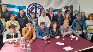 Las tres centrales obreras debaten y se organizan colectivamente
