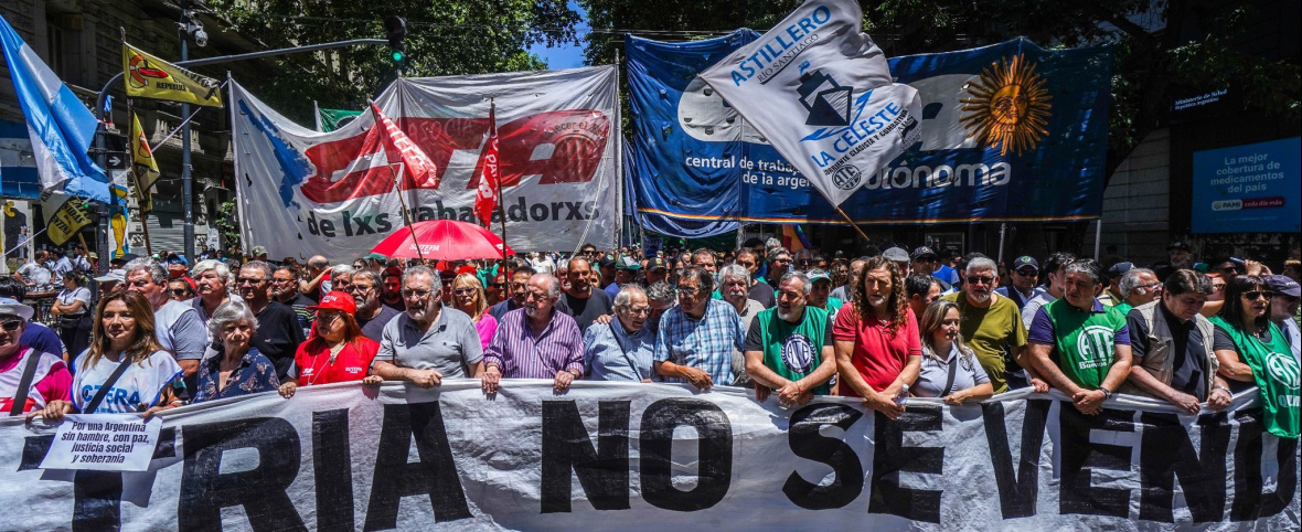 Con fuerte presencia bonaerense las CTA colmaron la Plaza de Mayo