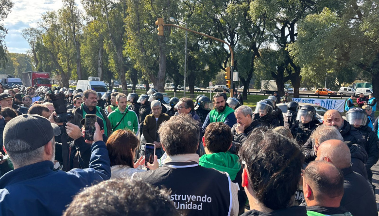 A pesar de la represión, trabajadores del INTI denunciaron recortes y despidos