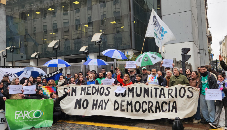 Medios comunitarios reclamaron por partidas presupuestarias frente al ENACOM