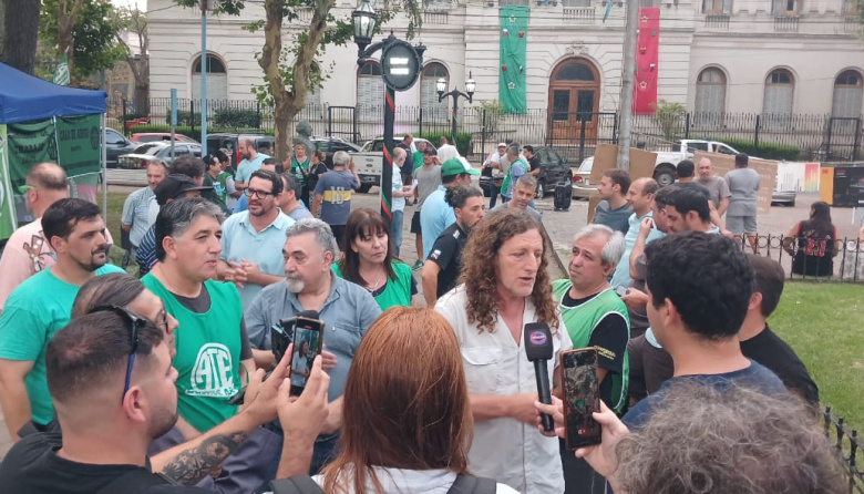 Radio Abierta en defensa de ATUCHA y por la soberanía energética