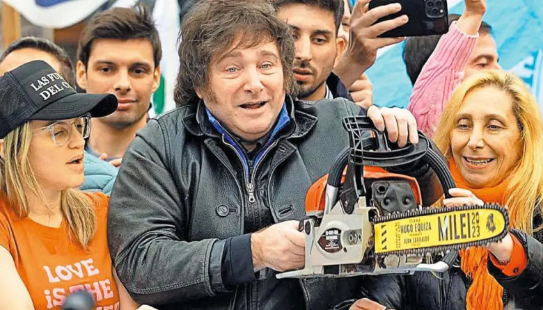 Motosierra y negocios: Ahora los Hospitales Samic