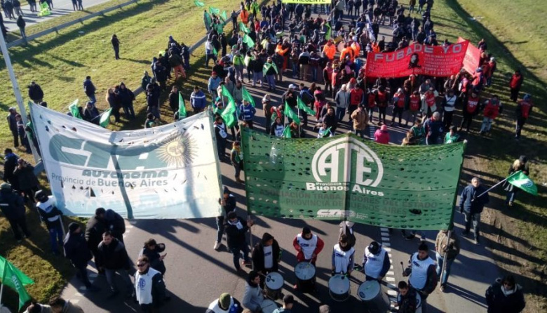 La CTA denuncia sobreprecios en nucleoeléctrica que benefician a amigos de Milei