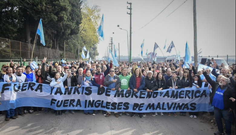 Multitudinaria movilización popular en defensa de la soberanía