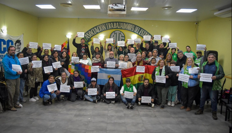 Acto en solidaridad con el pueblo boliviano