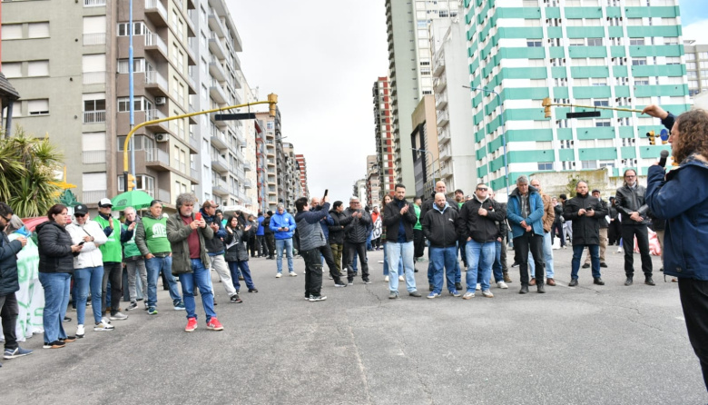 La CTA Autónoma acompañó la lucha de trabajadores del IOSFA contra los despidos y el cierre de hoteles