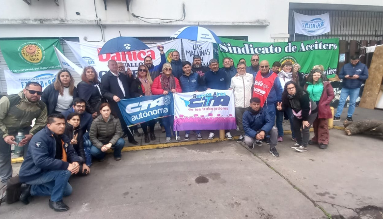 La CTA acompañó la asamblea de los trabajadores de Dánica