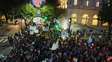 En unidad, las CTA marcharon en La Plata contra el ajuste a las universidades