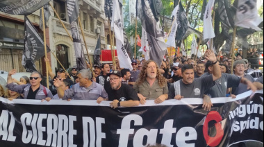 Trabajadores de FATE movilizaron por la reincorporación, la reapertura de la fábrica y el pago de salarios
