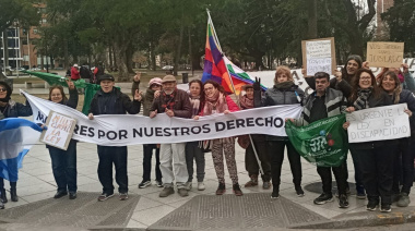 El Banderazo Federal por la Discapacidad se sintió en La Plata