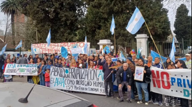 Organizaciones de Lomas de Zamora marcharon contra la privatización del agua