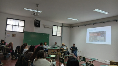 La CTA bonaerense expuso en la Facultad de Trabajo Social de la UNLP