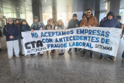 Trabajadores de maestranza se plantan contra la precarización laboral