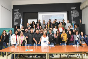 Acto de entrega de certificados de cursos de informática