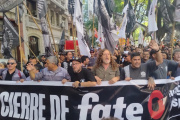 Trabajadores de FATE movilizaron por la reincorporación, la reapertura de la fábrica y el pago de salarios