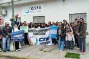 Acompañantes terapéuticos reclamaron por el incumplimiento de pagos de IOSFA