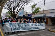 Berazategui movilizó contra el DNU 70/23
