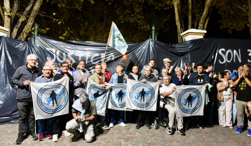 El CECIM junto al pueblo movilizado preservó el espacio de memoria en Plaza Malvinas